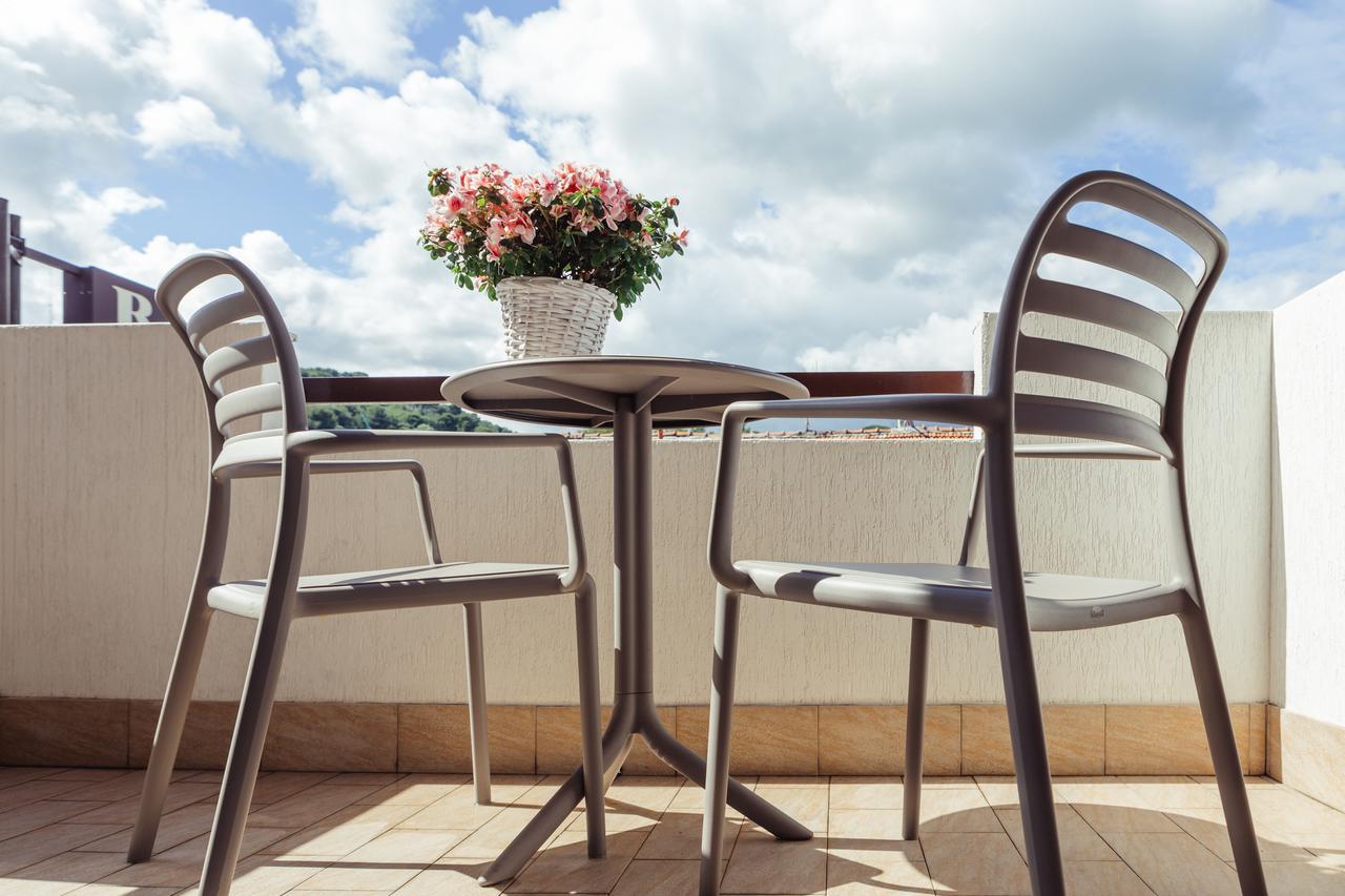 Residence Greco San Bartolomeo Al Mare Εξωτερικό φωτογραφία
